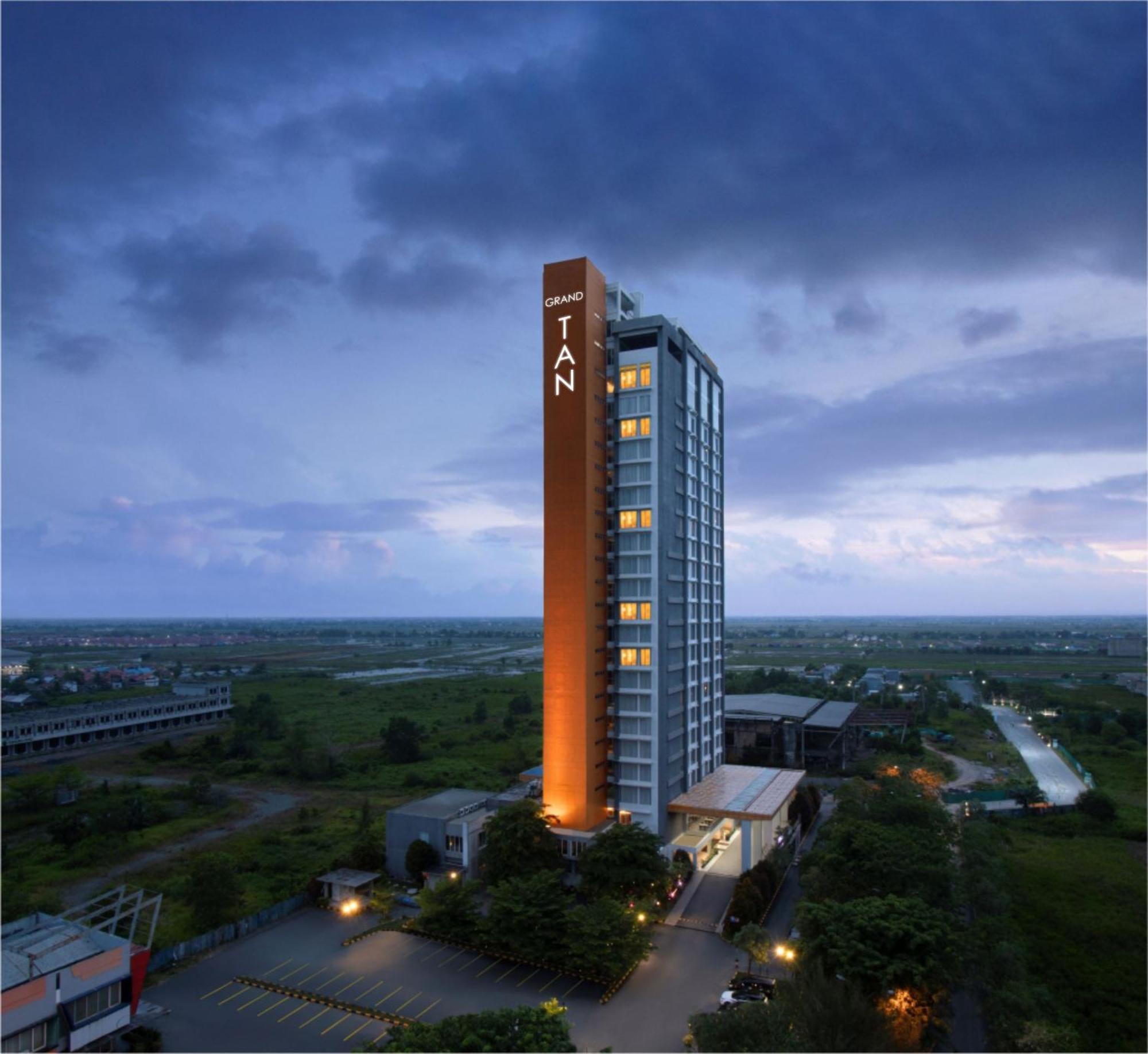 Grand Tan Banjarmasin Hotel & Convention Center Dış mekan fotoğraf